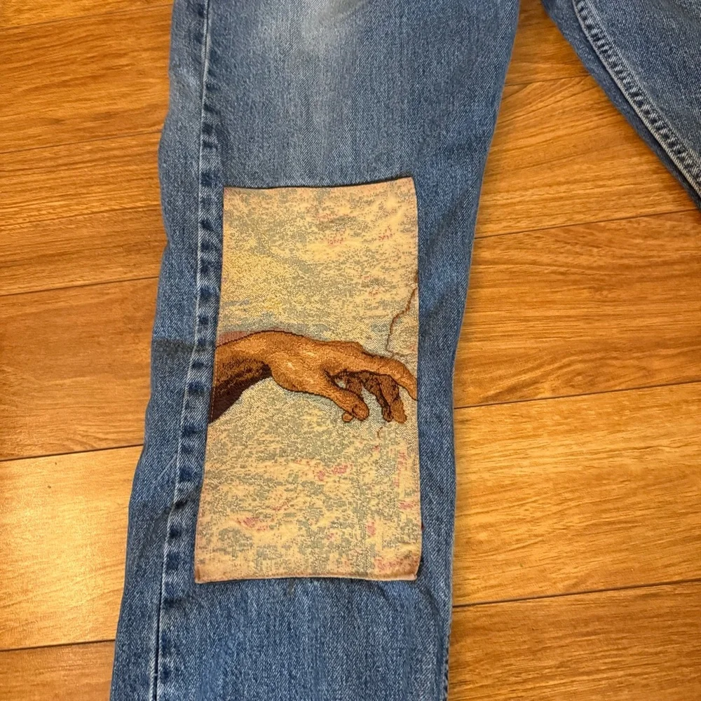 ✨ Levi’s 501 Custom Art Patch Jeans – Michelangelo Hands Mens - Picture 2 of 15